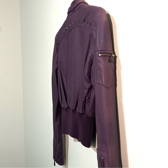 ❌❌SOLD❌❌Rock & Republic Cropped Purple Leather Studded Bomber Jacket, Size small - Picture 9 of 16